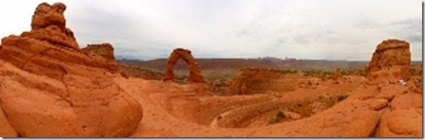 Delicate Arch Panorama (500x201)